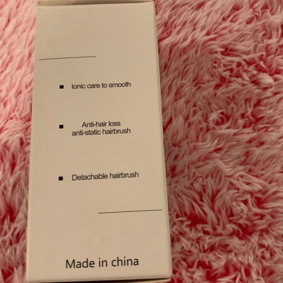NWT Ionic electric hairbrush.  Fabulous to take on the go! - Picture 2 of 3